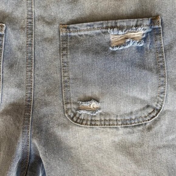 NWT Black Label light wash distressed women's overalls. Size S - Picture 10 of 15